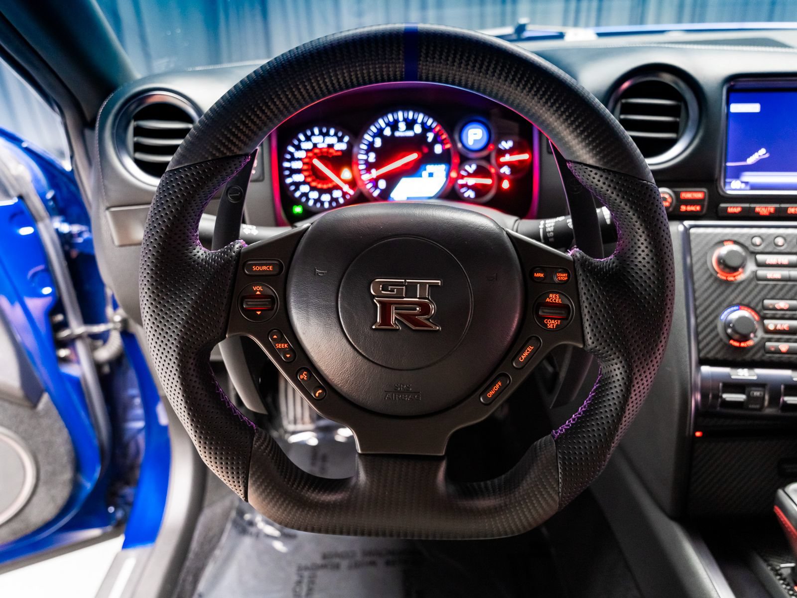 Used 2013 Nissan GT-R Black Edition AWD/4WD image 49