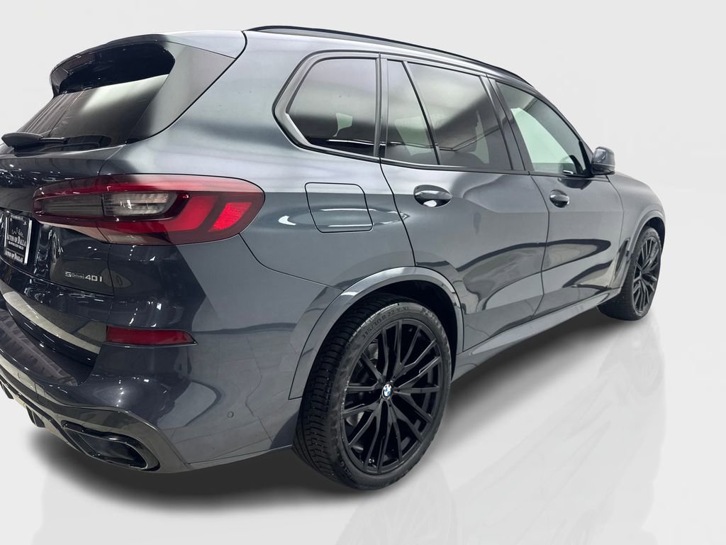 Used 2022 BMW X5 sDrive40i w/ M Sport Package image 13