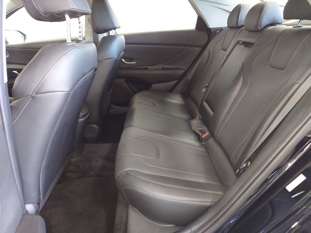 Certified 2023 Hyundai Elantra Limited FWD image 26