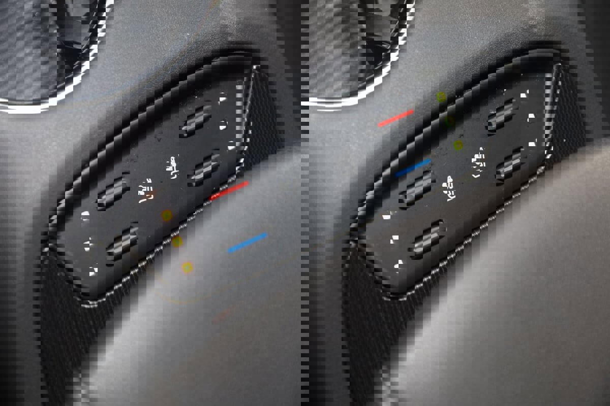 Used 2023 Toyota Venza Limited image 8