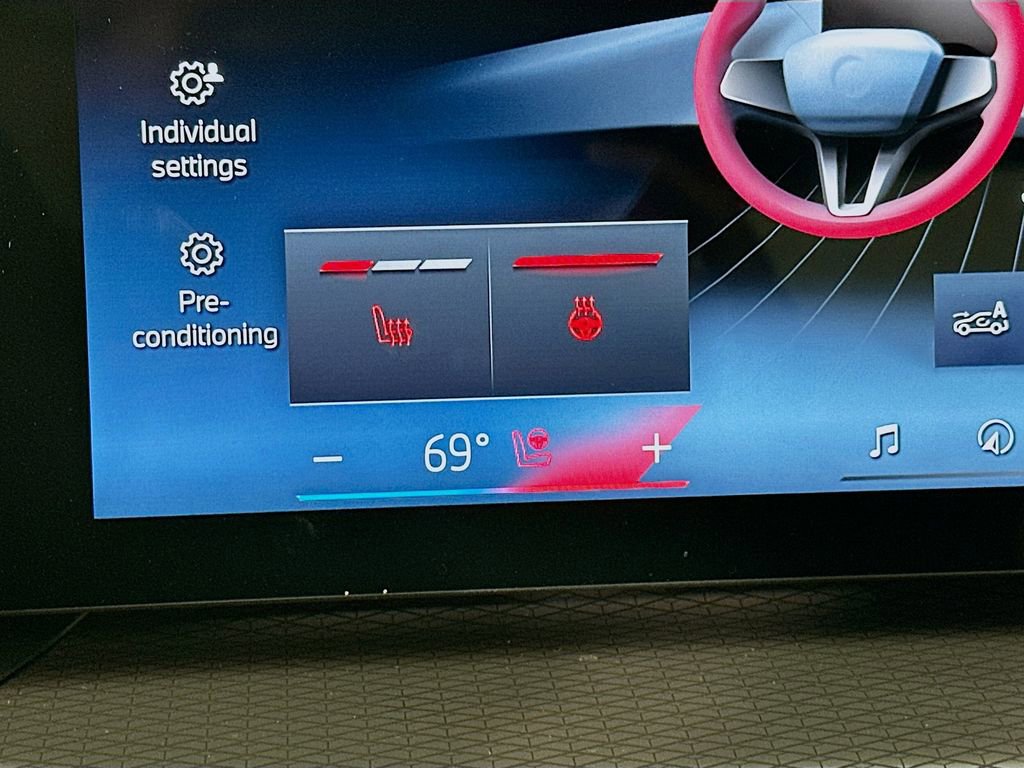 New 2026 BMW 330i xDrive Sedan w/ Premium Package image 27