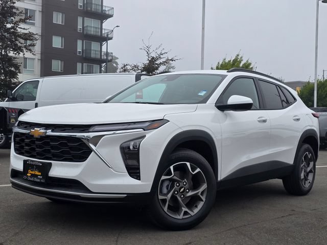 New 2026 Chevrolet Trax LT w/ Driver Confidence Package FWD image 1