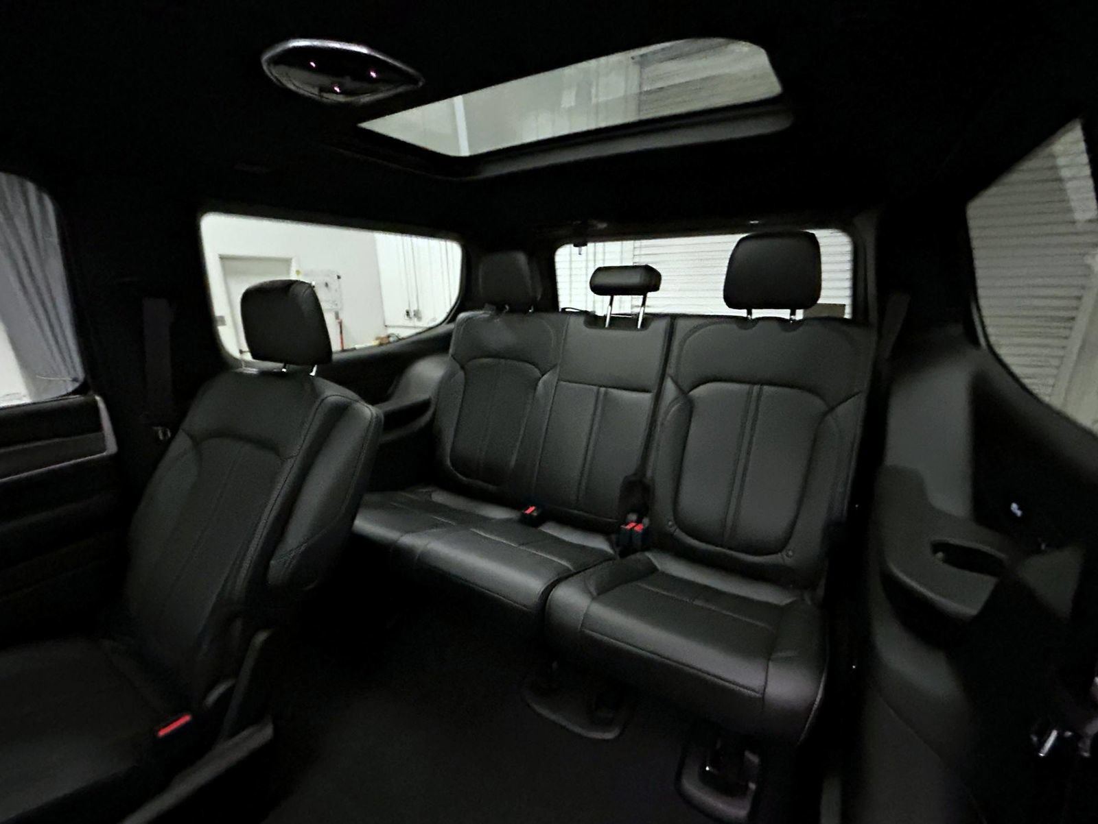 New 2026 Jeep Grand Wagoneer Limited AWD/4WD image 12