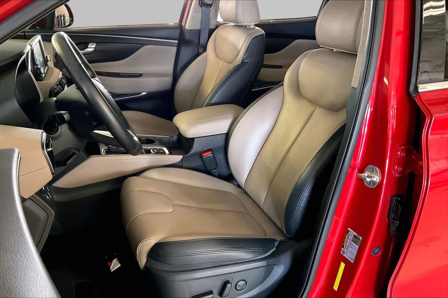 Used 2020 Hyundai Santa Fe SEL w/ Convenience + Premium Package FWD image 7