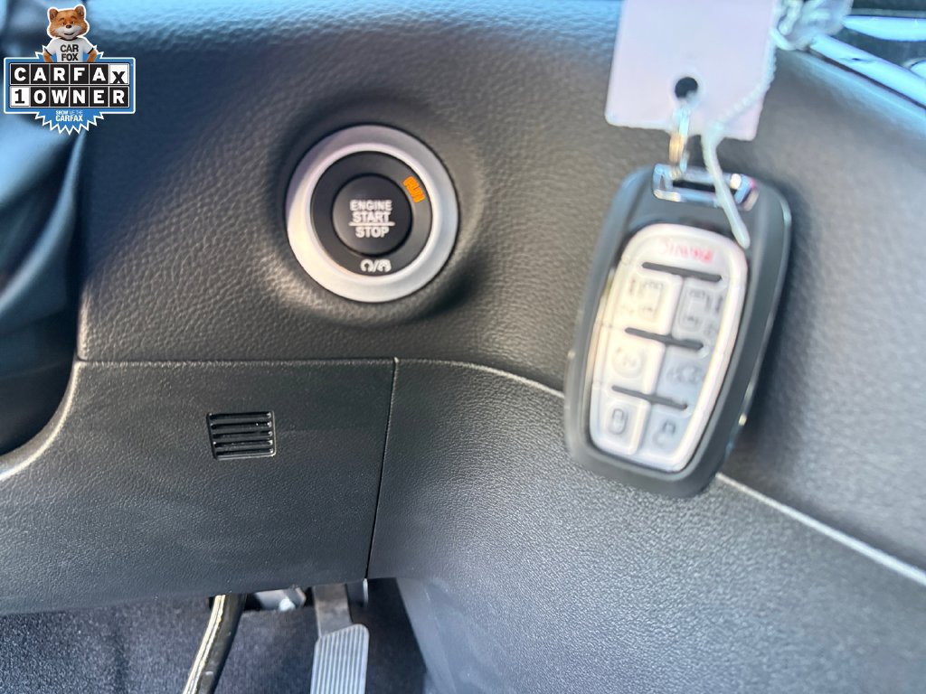 Used 2026 Chrysler Pacifica Select FWD image 31