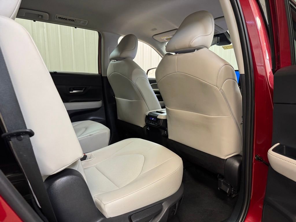 Used 2024 Toyota Grand Highlander AWD image 25