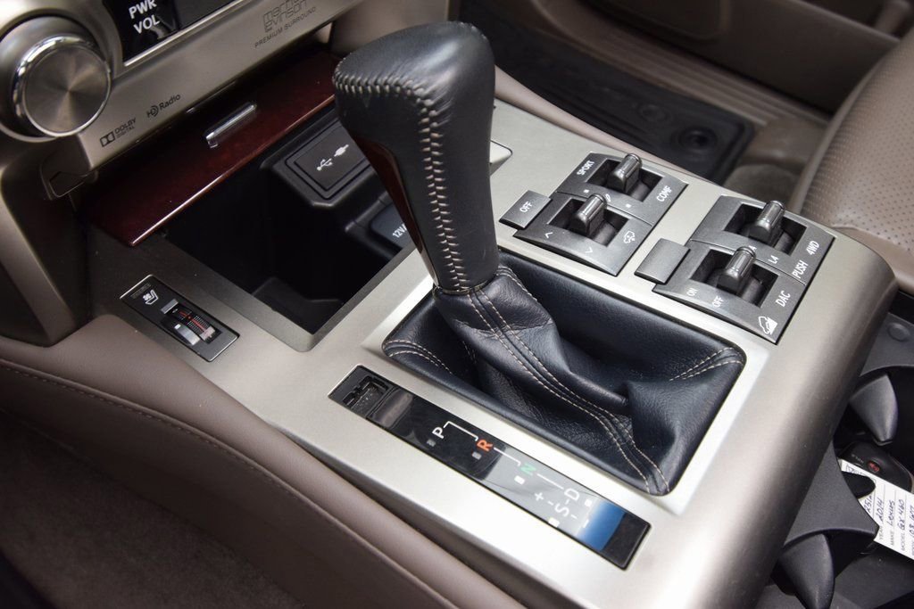 Used 2014 Lexus GX 460 Luxury image 25