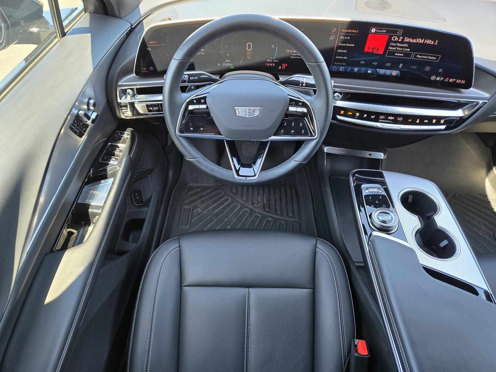 Certified 2024 Cadillac Lyriq Tech w/ Driver Assist Package image 11