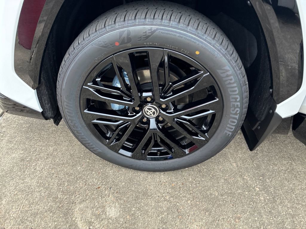 New 2026 Toyota RAV4 XSE image 31