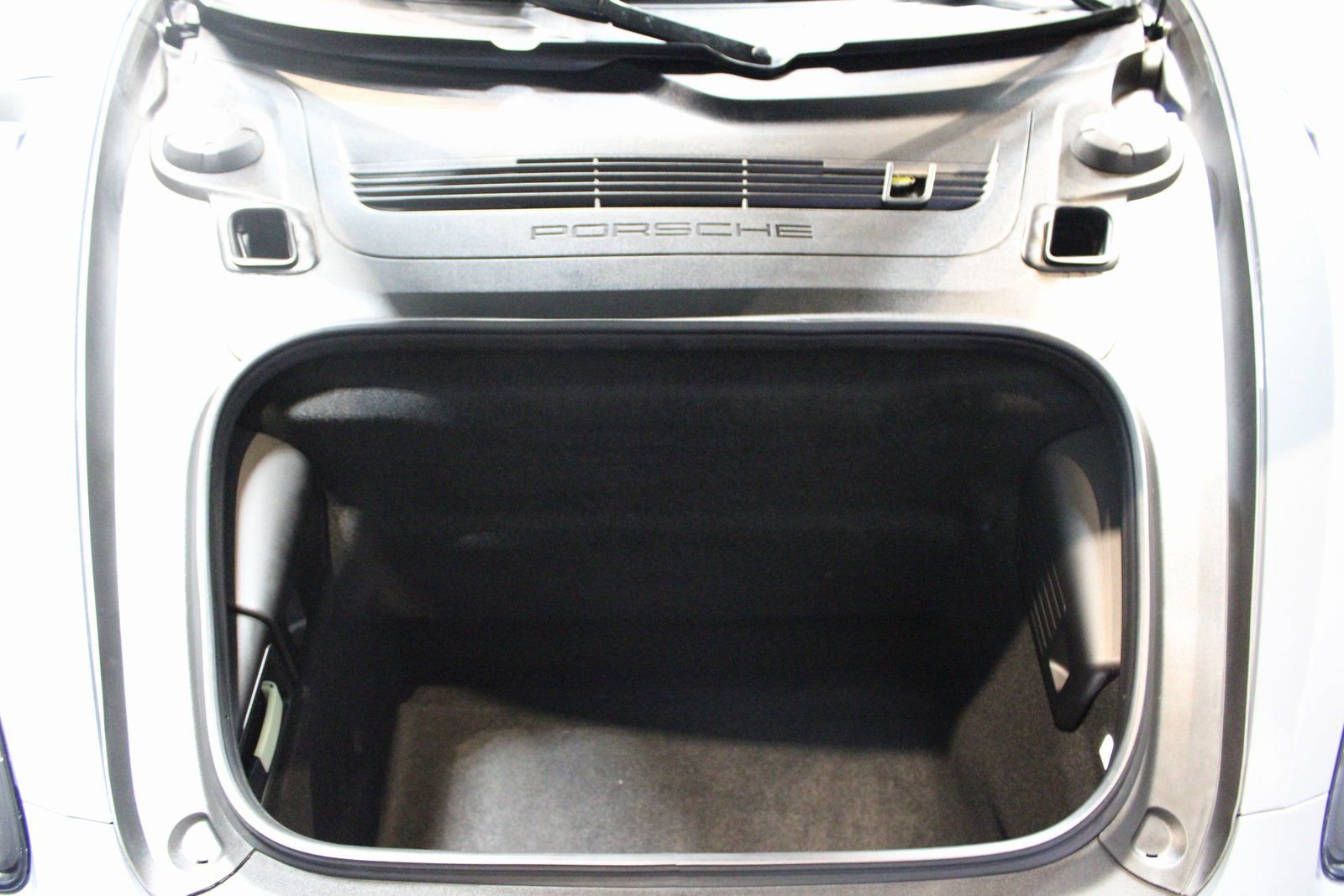 Certified 2025 Porsche 718 Cayman GT4 RS w/ Weissach Package image 17