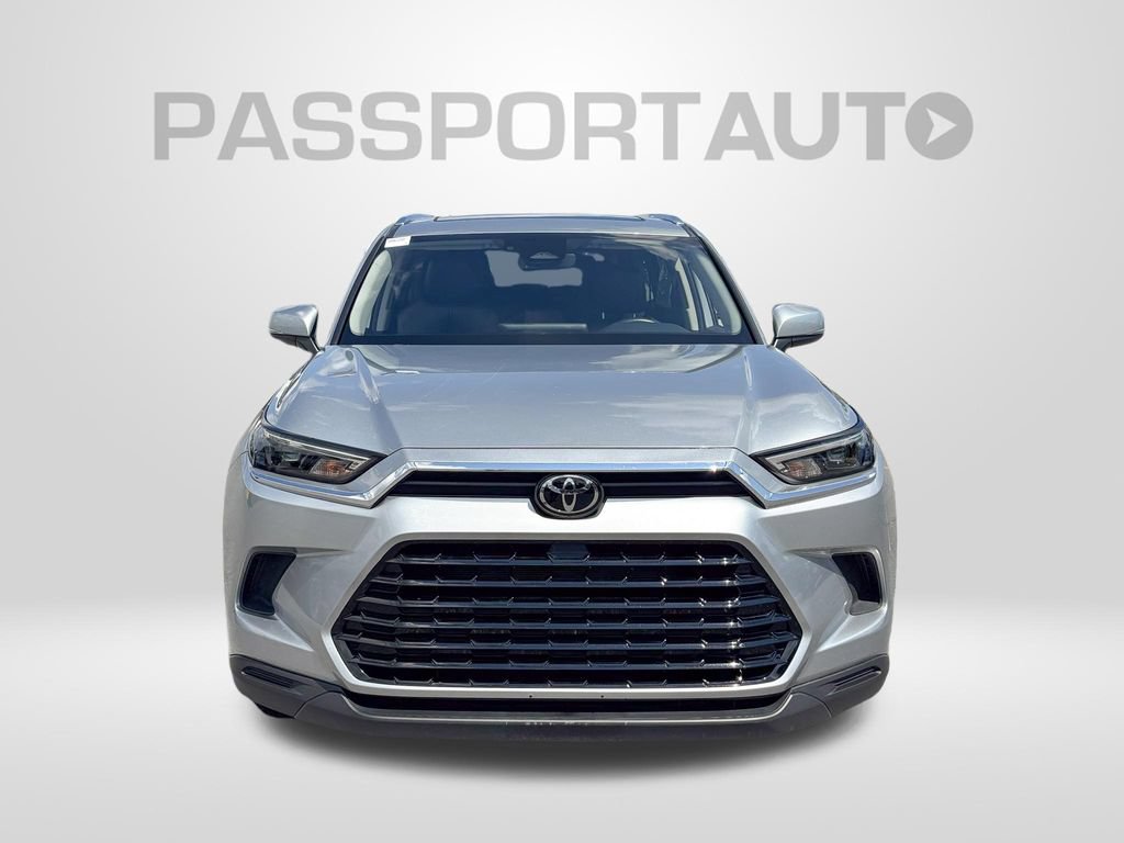 Used 2025 Toyota Grand Highlander AWD image 12