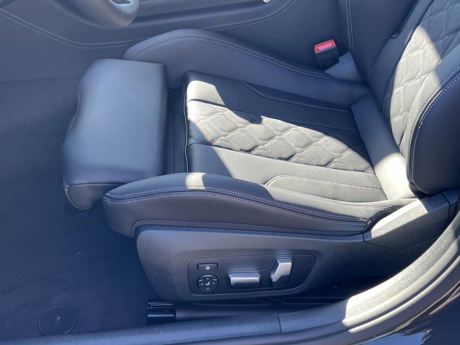 New 2025 BMW M8 Competition image 11