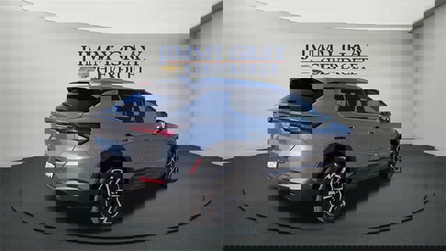 New 2026 Chevrolet Equinox EV LT image 3