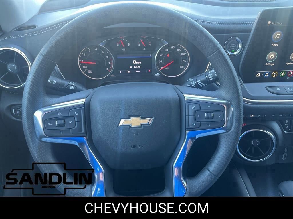 New 2025 Chevrolet Blazer LT w/ Midnight/Sport Edition FWD image 14