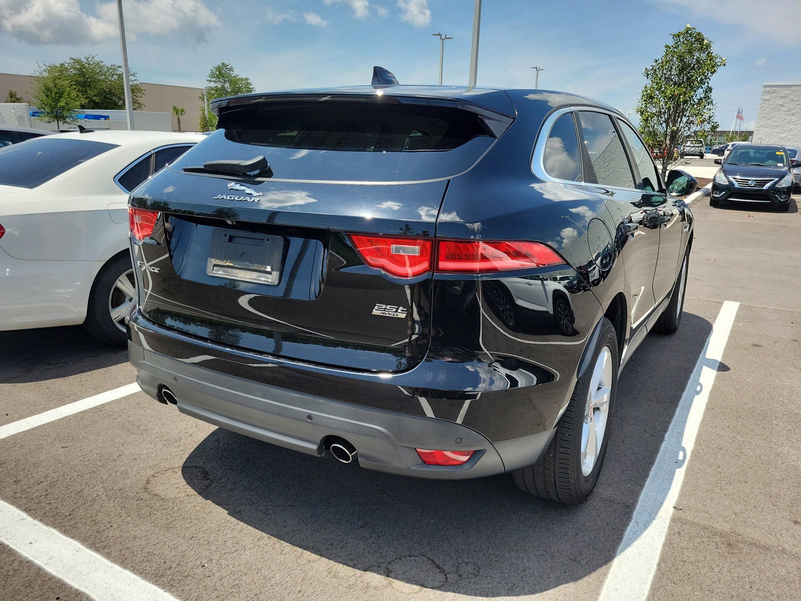 Used 2020 Jaguar F-PACE Premium AWD/4WD image 10
