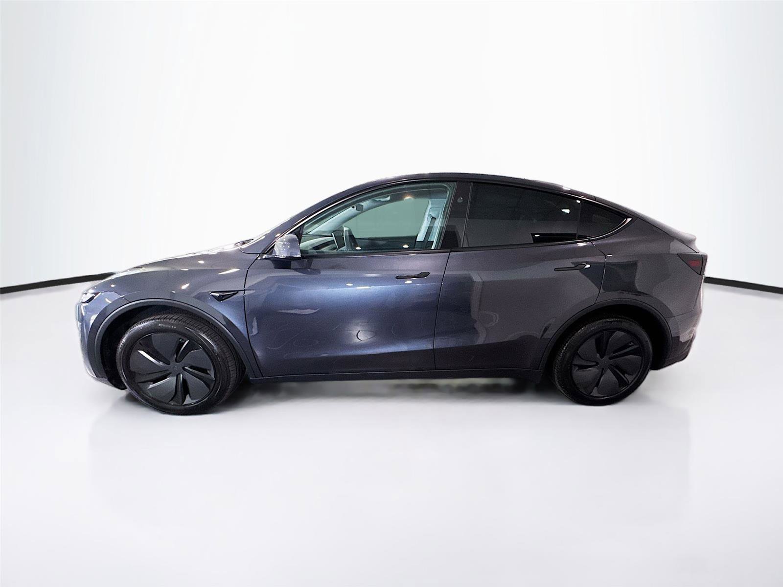 Used 2026 Tesla Model Y 2WD image 27