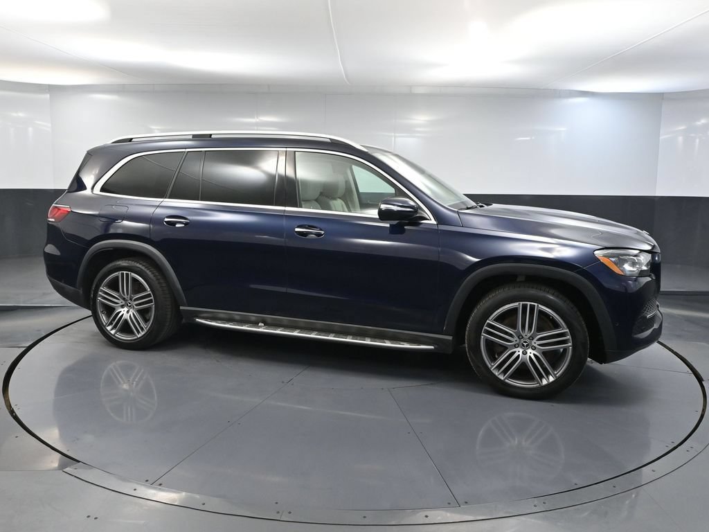 Used 2021 Mercedes-Benz GLS 450 4MATIC image 4