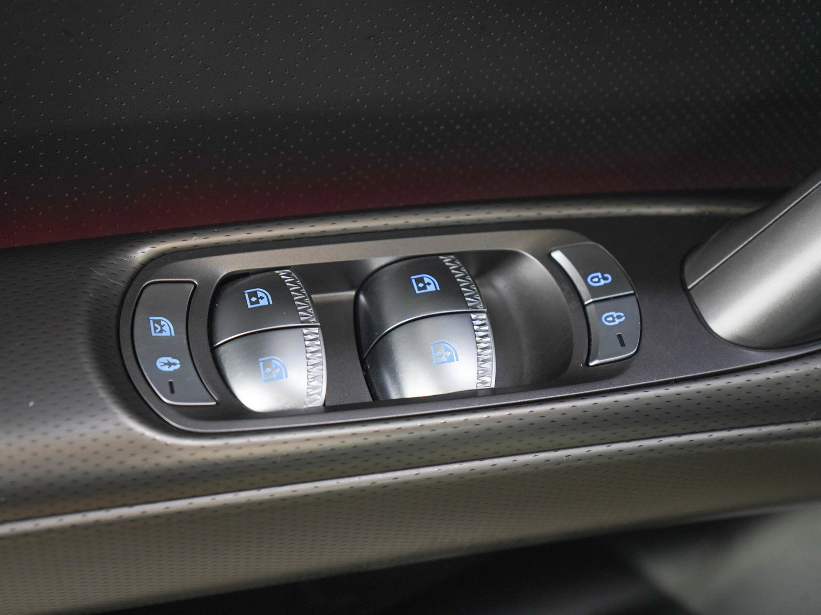 Used 2023 Genesis GV60 Advanced AWD/4WD image 24