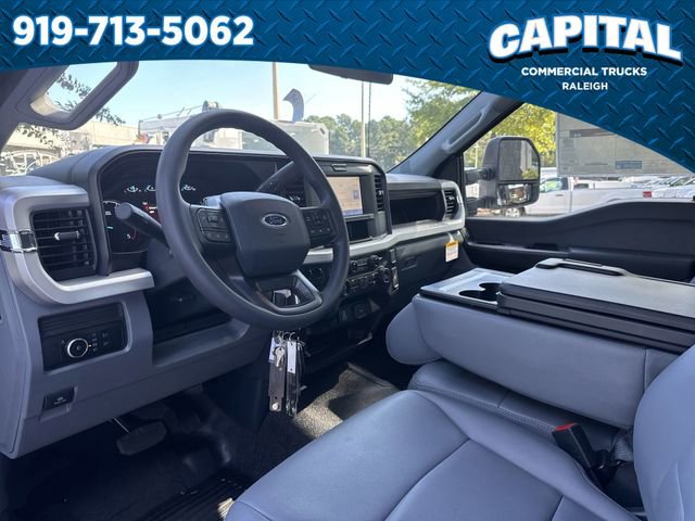 New 2025 Ford F550 2WD Regular Cab Super Duty image 18