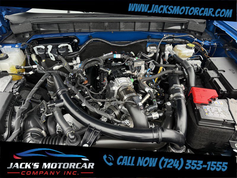 Used 2025 Ford Bronco Badlands image 16