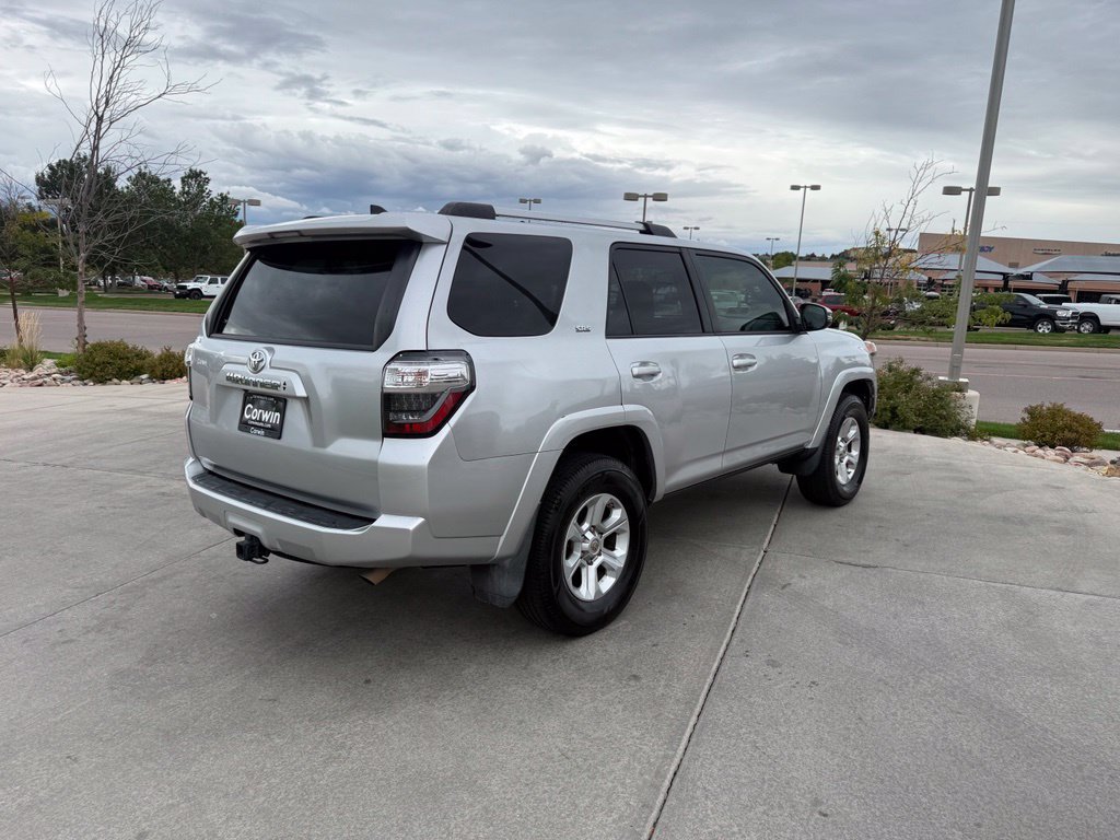 Used 2021 Toyota 4Runner SR5 Premium w/ Moonroof Package AWD/4WD image 8