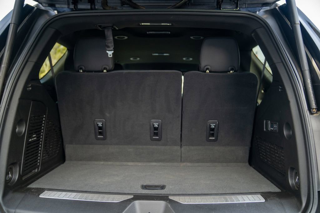 Used 2025 GMC Yukon Denali image 6