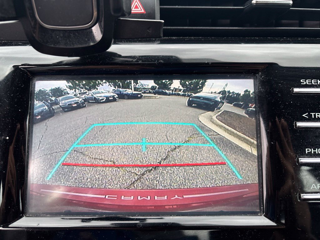 Used 2020 Toyota Camry LE FWD image 12