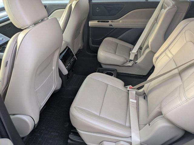 Used 2022 Lincoln Aviator Reserve image 25