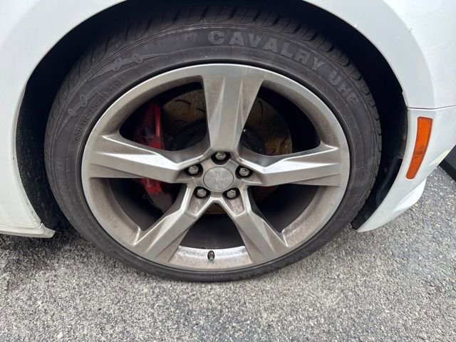 Used 2017 Chevrolet Camaro SS RWD image 10