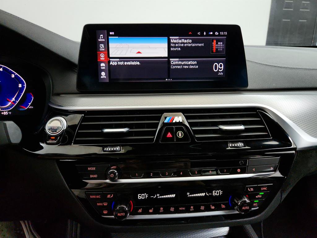 Used 2020 BMW M550i xDrive AWD/4WD image 22
