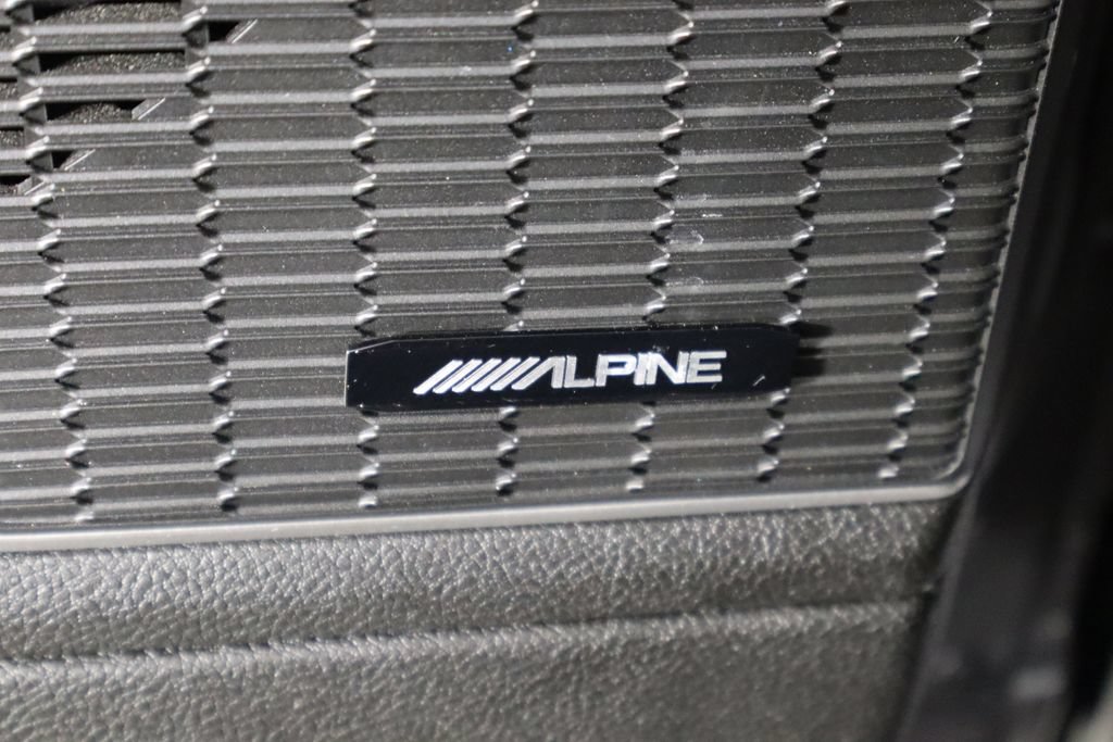 Used 2023 Jeep Grand Cherokee Limited RWD image 22