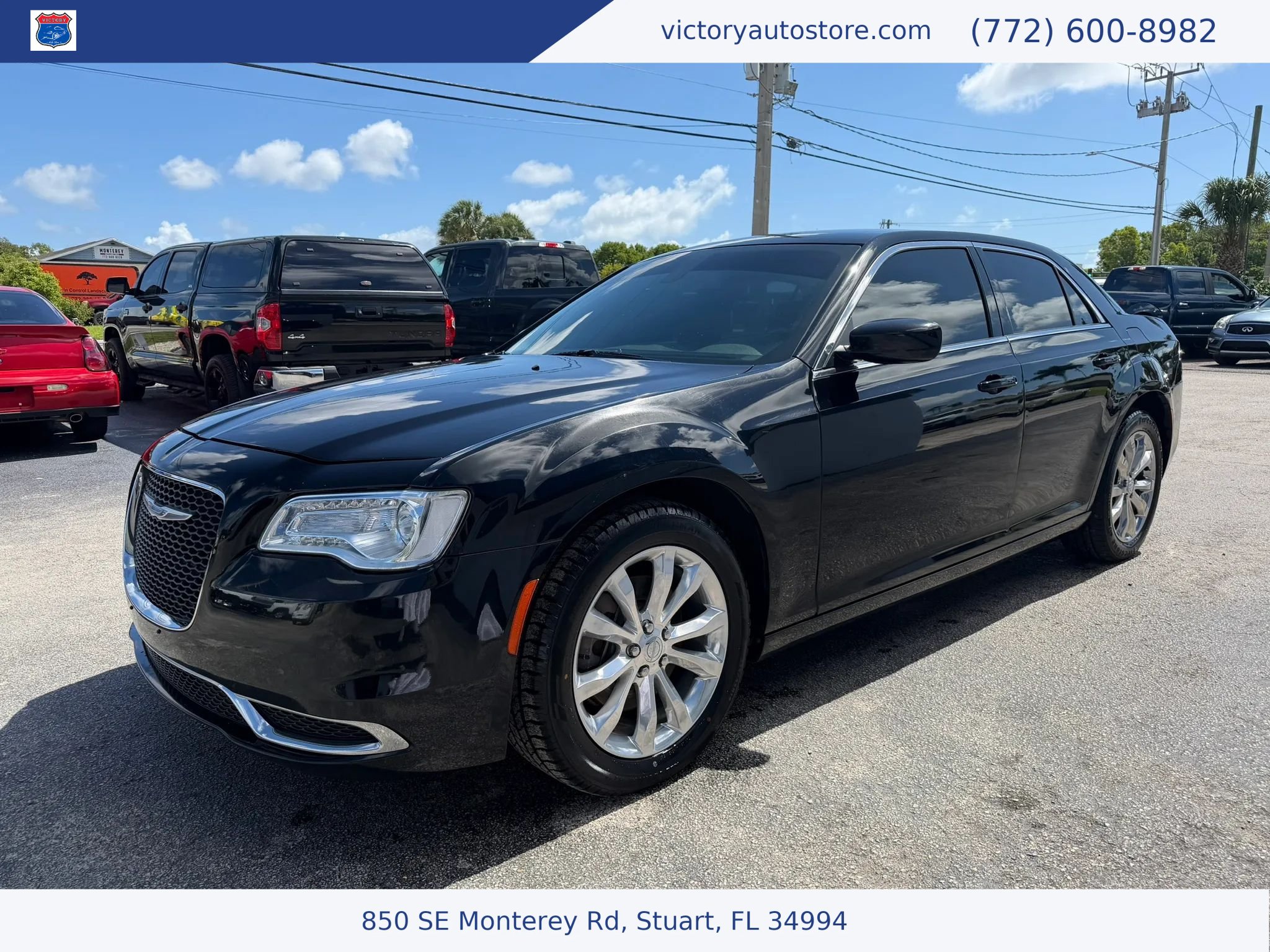 Used 2017 Chrysler 300 Limited AWD/4WD image 7
