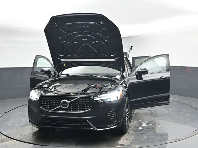 Used 2024 Volvo XC60 B5 Plus image 44