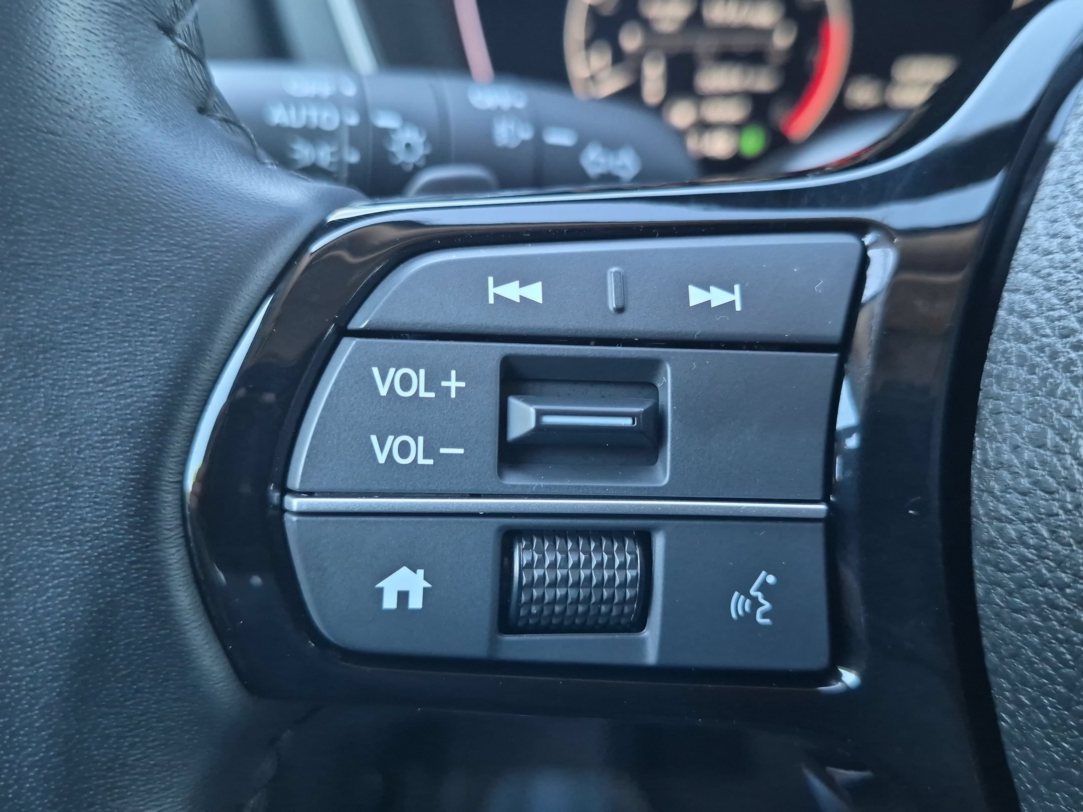 Certified 2025 Honda Pilot EX-L image 14