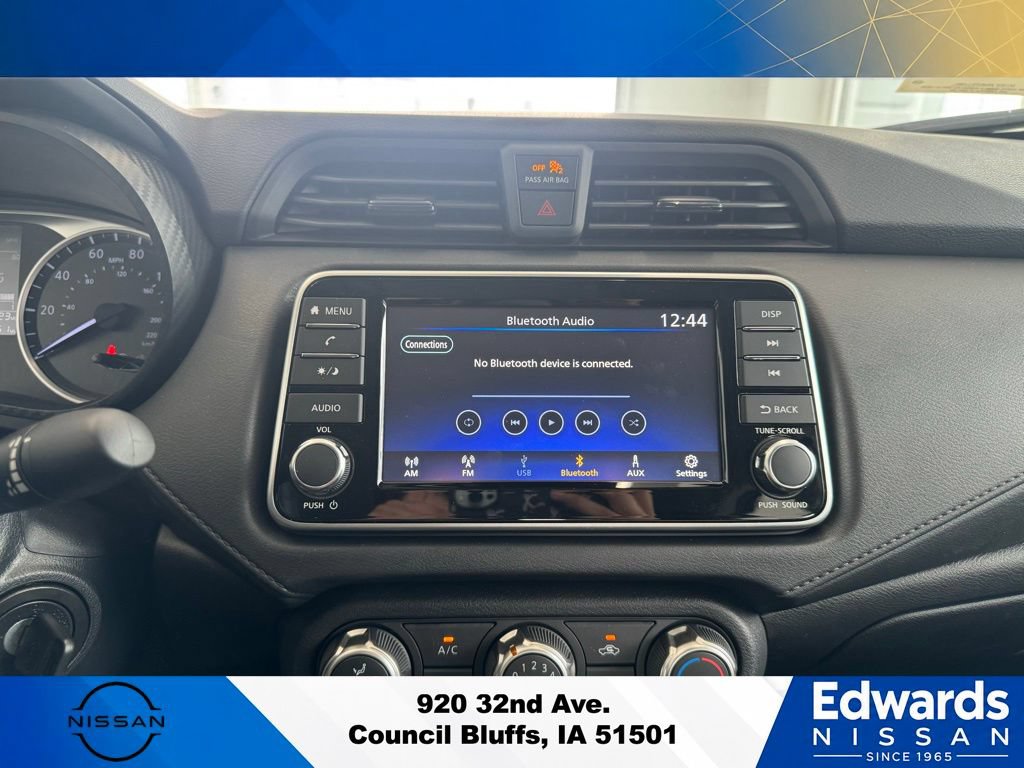 New 2025 Nissan Versa S w/ Trunk Package FWD image 22