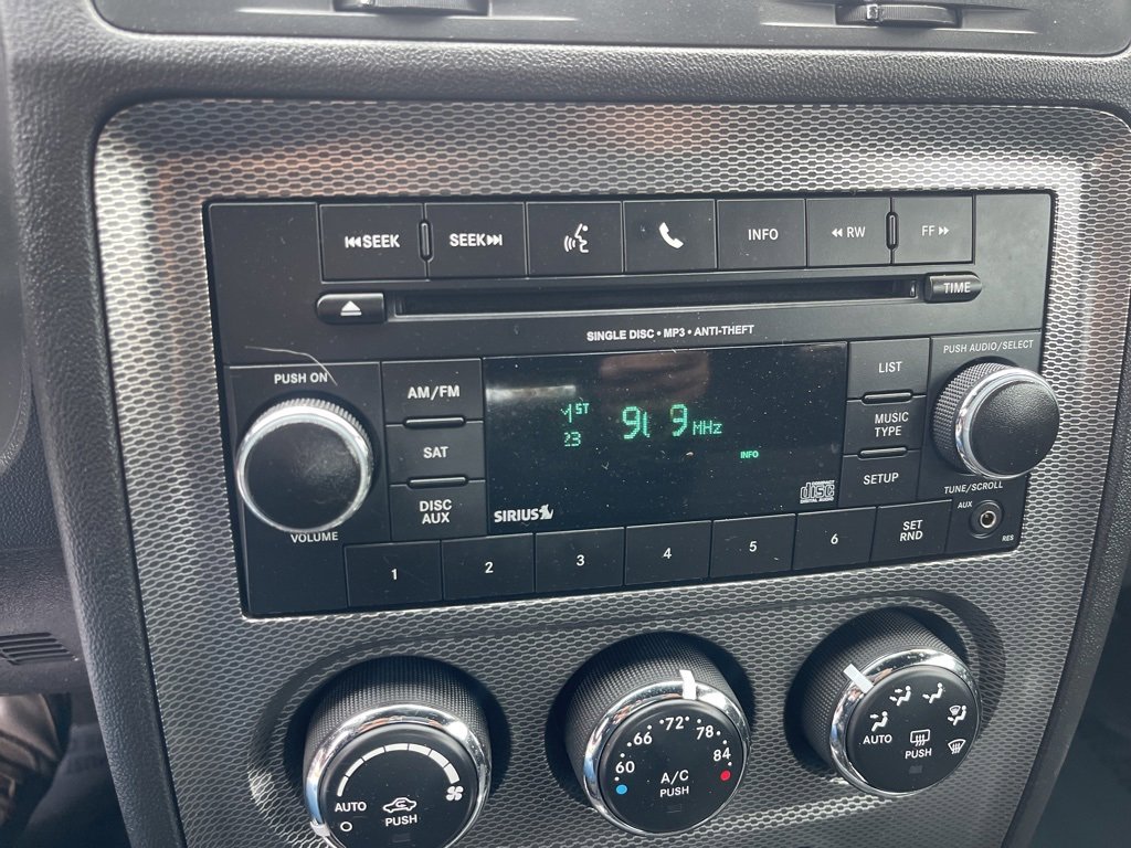 Used 2014 Dodge Challenger R/T image 12