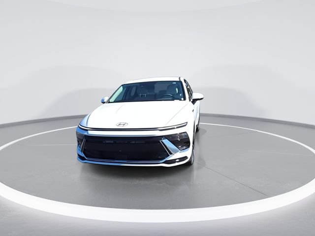 New 2026 Hyundai Sonata SEL FWD image 3