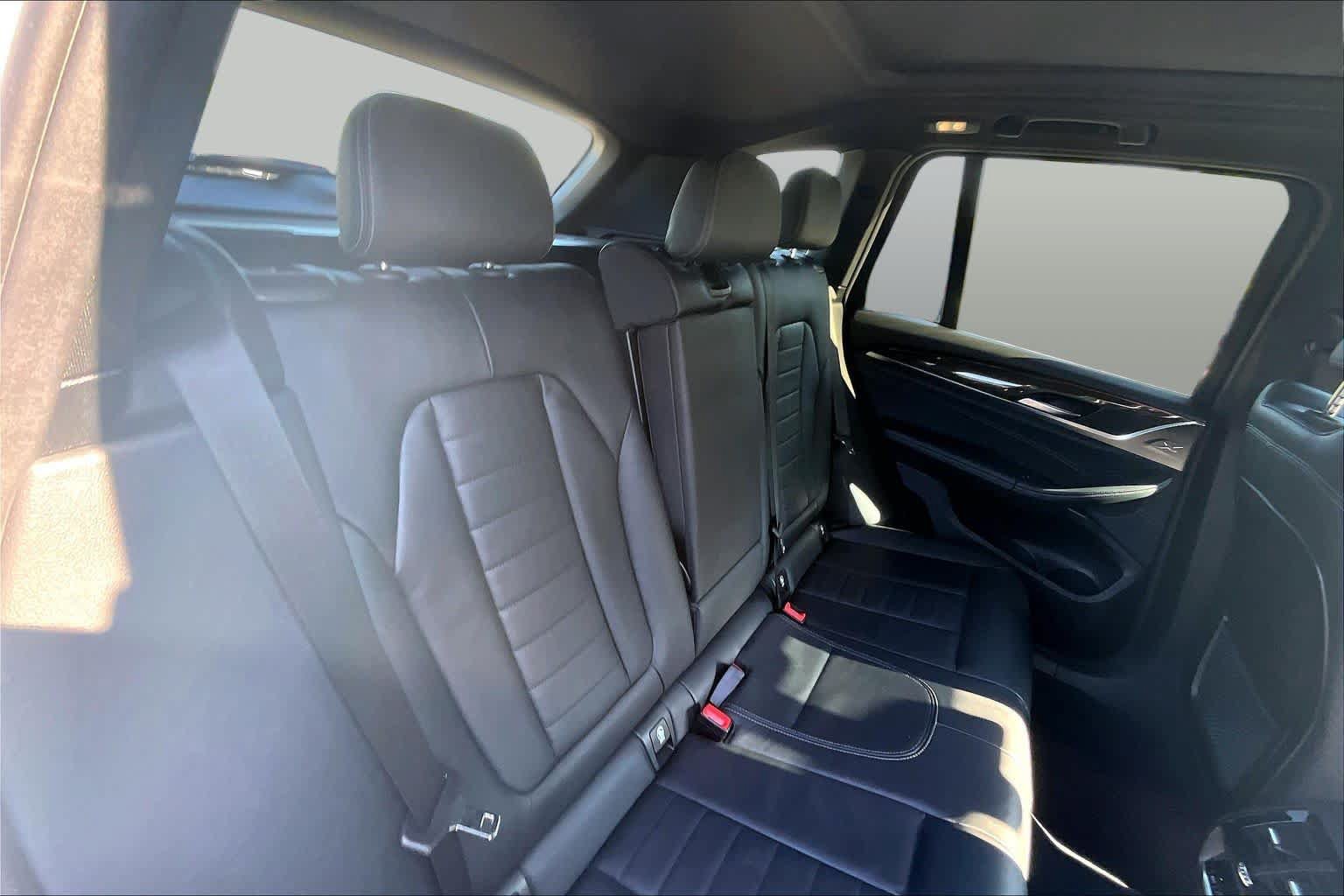 Used 2018 BMW X3 xDrive30i AWD/4WD image 19