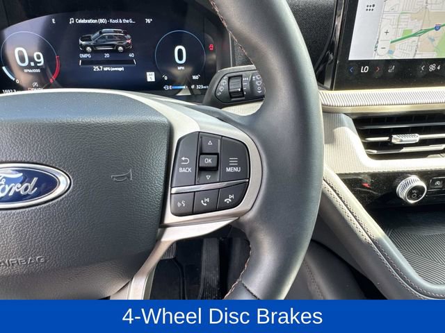 Used 2025 Ford Explorer Active w/ Active Comfort Package image 27