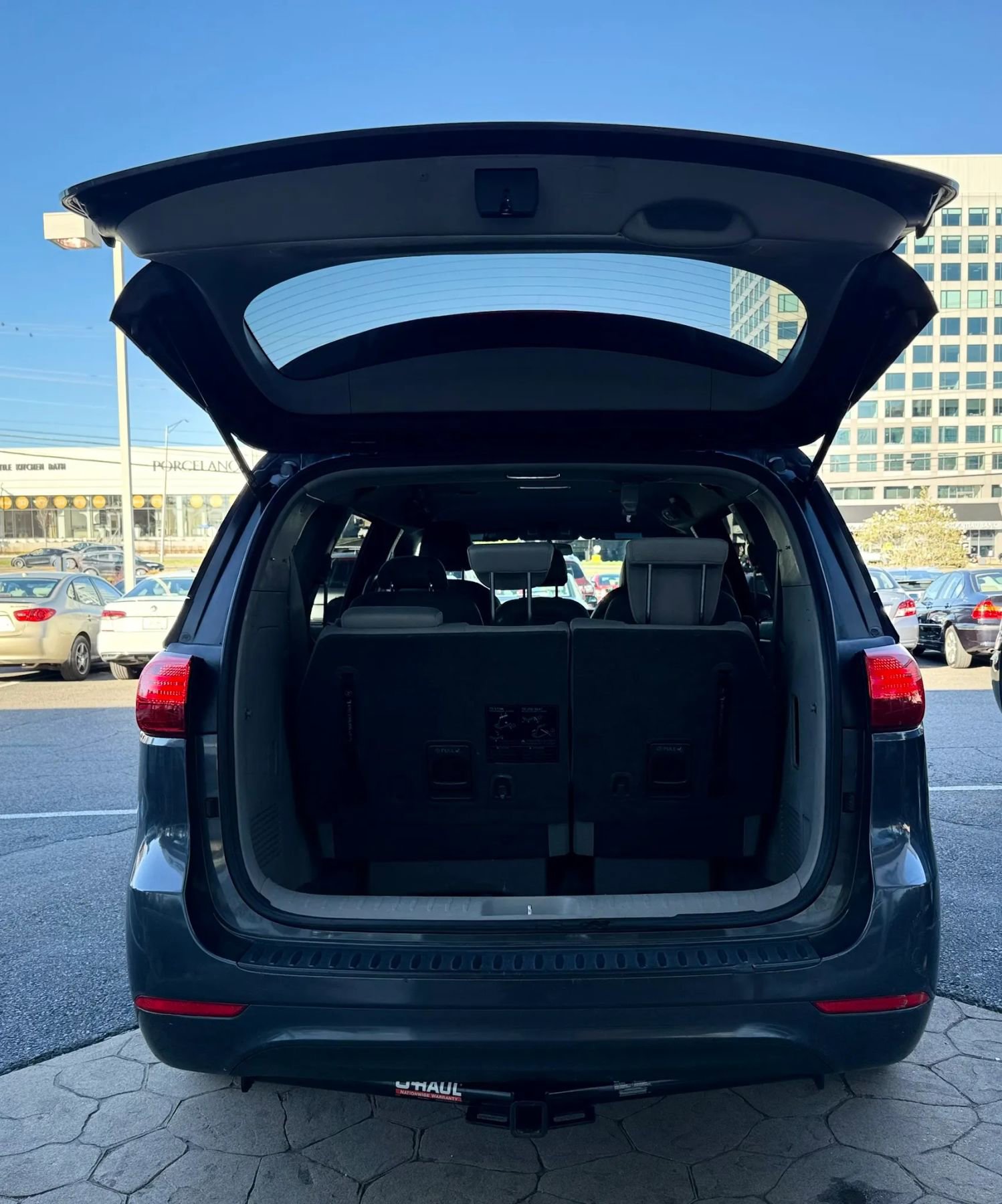 Used 2015 Kia Sedona LX w/ LX Convenience Package image 41