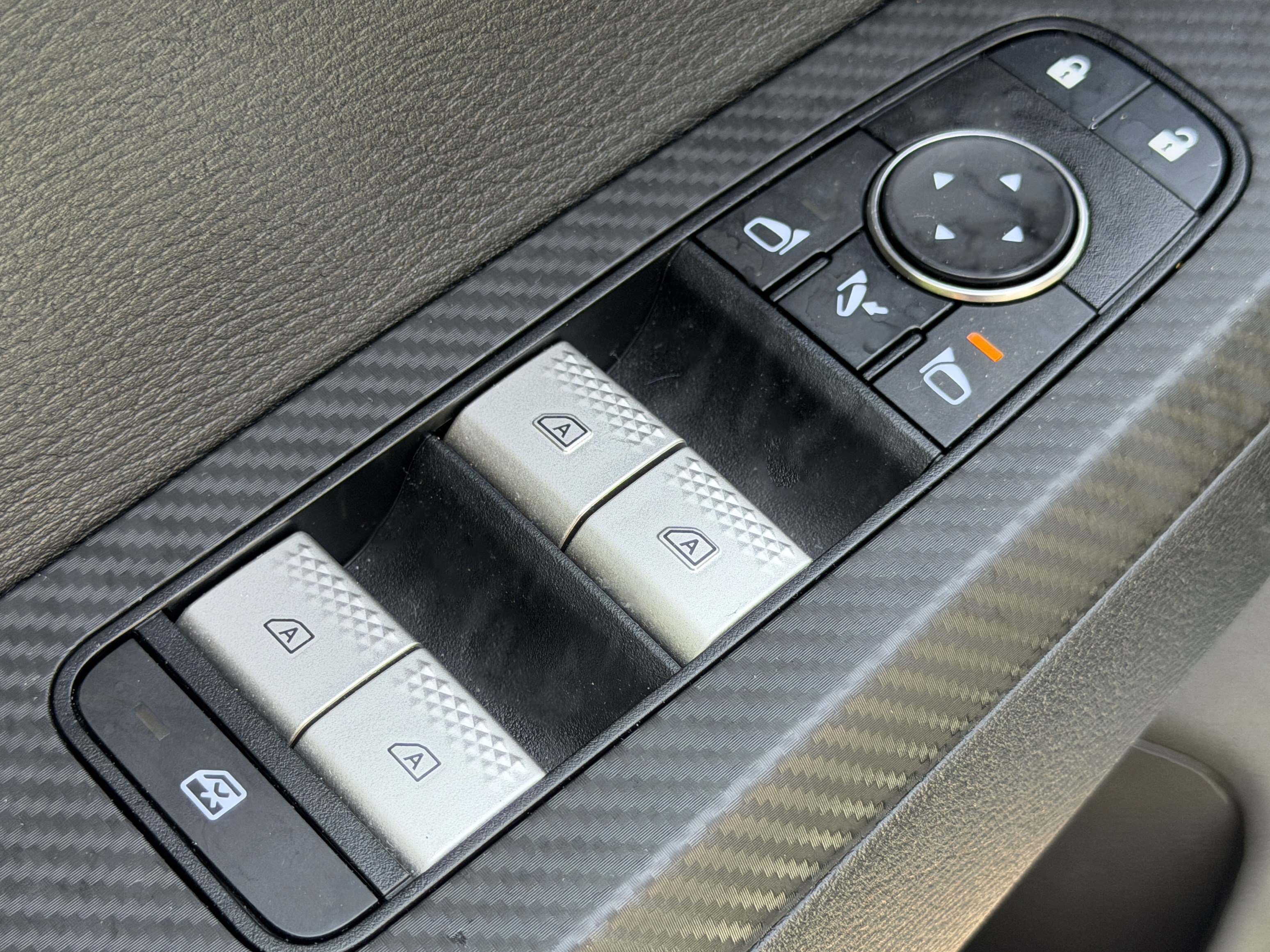Used 2023 Mitsubishi Outlander SE AWD/4WD image 5