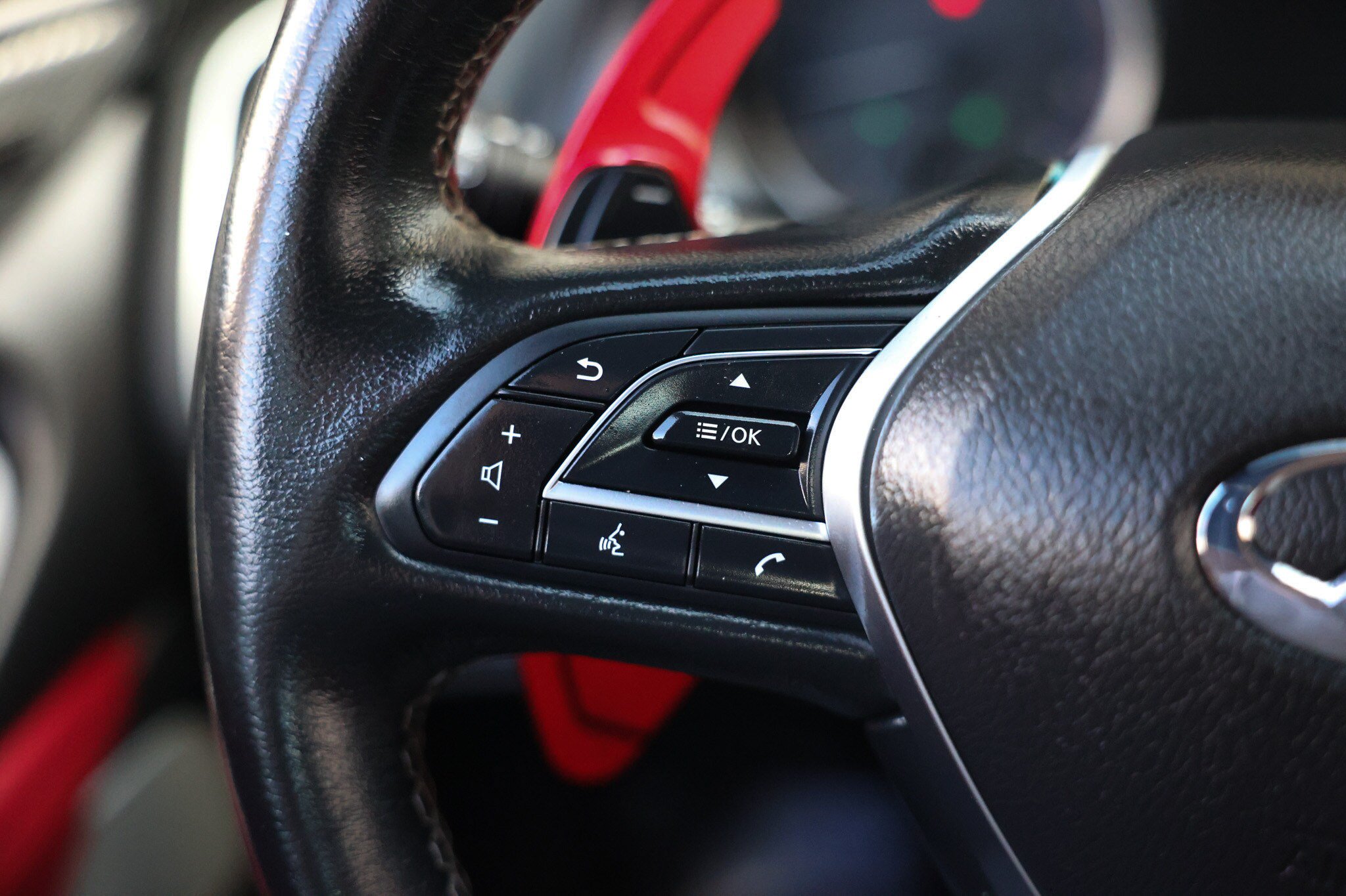 Used 2019 INFINITI Q60 Red Sport 400 RWD image 30