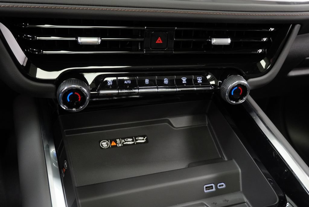 New 2026 Chevrolet Tahoe High Country AWD/4WD image 20
