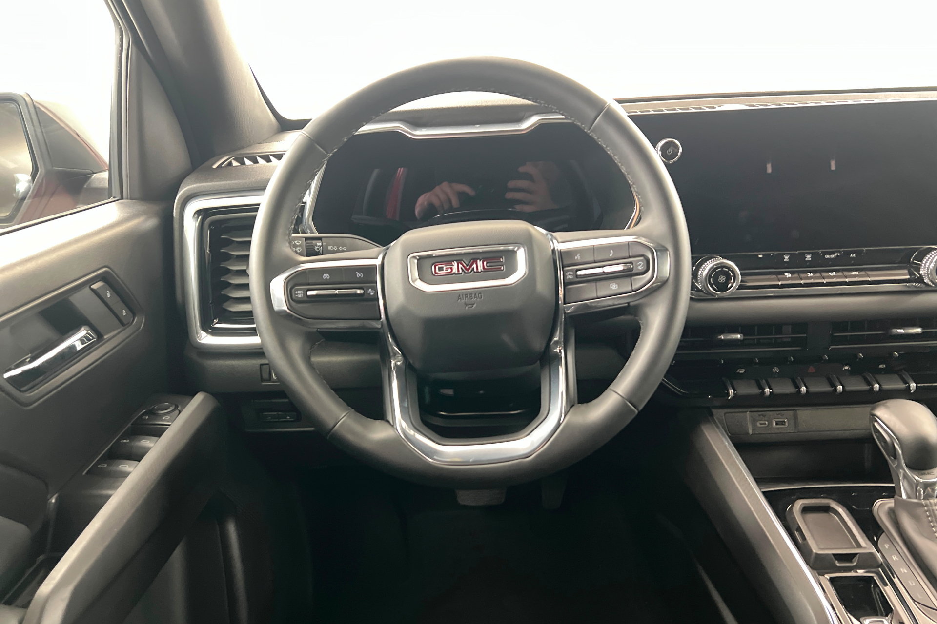 Used 2026 GMC Canyon Elevation RWD image 12