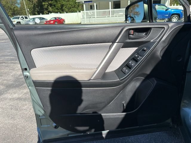 Used 2018 Subaru Forester 2.5i Premium image 11