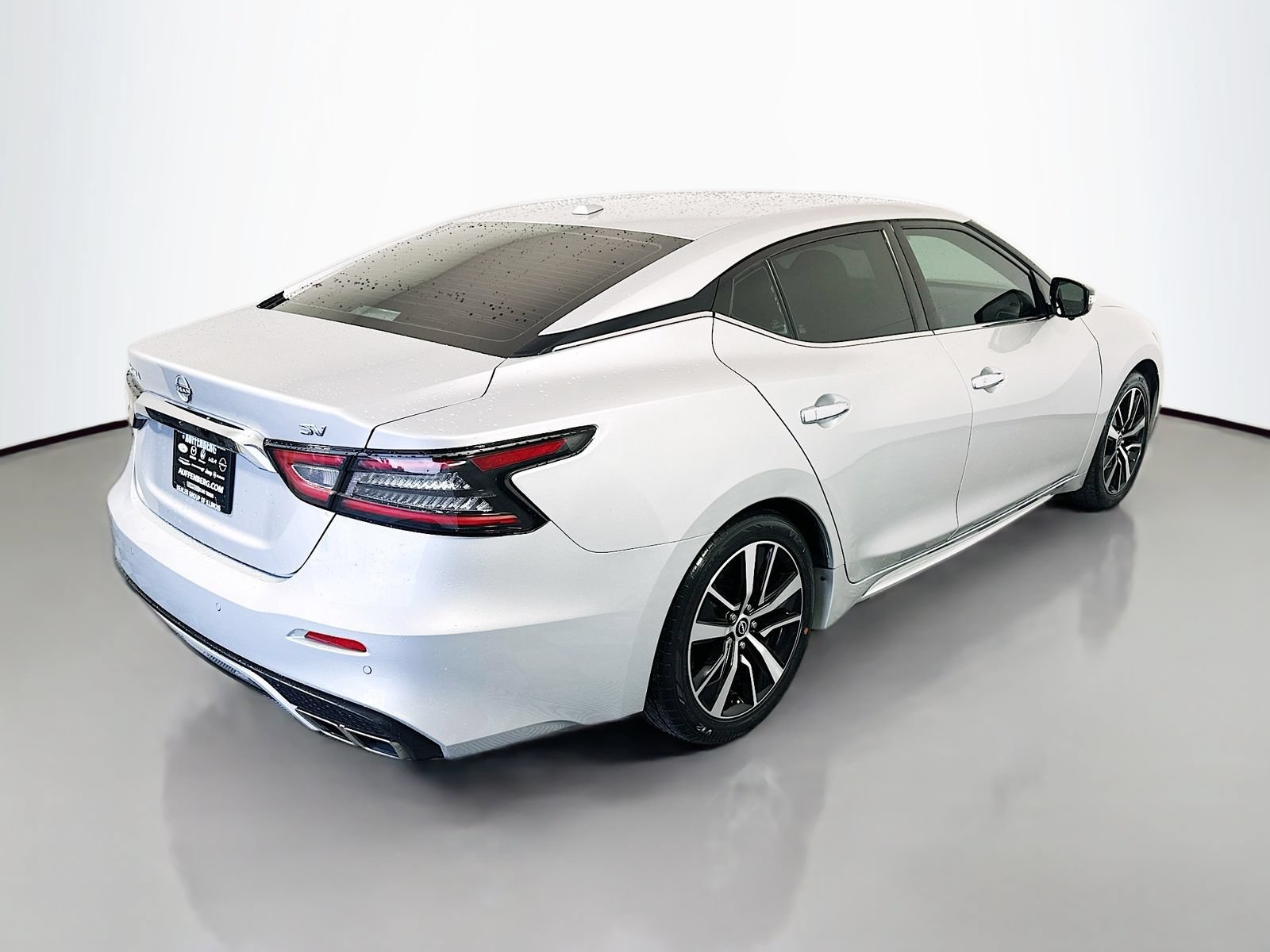 Used 2022 Nissan Maxima SV w/ Floor Mat Group FWD image 7