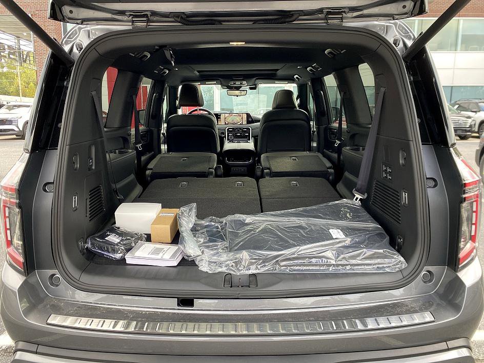 New 2026 Nissan Armada Platinum image 31