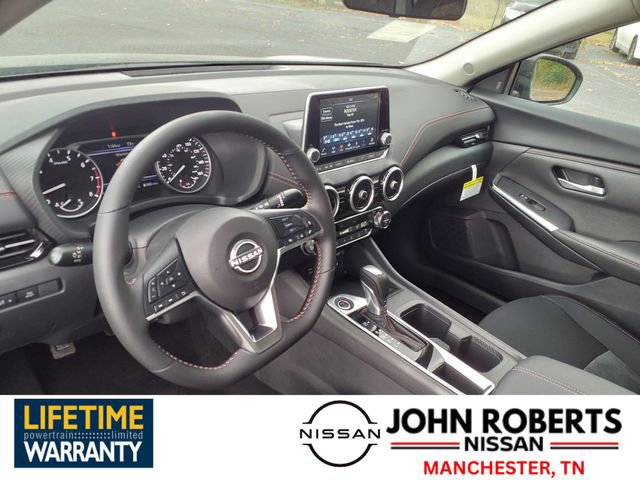 New 2025 Nissan Sentra SR image 4