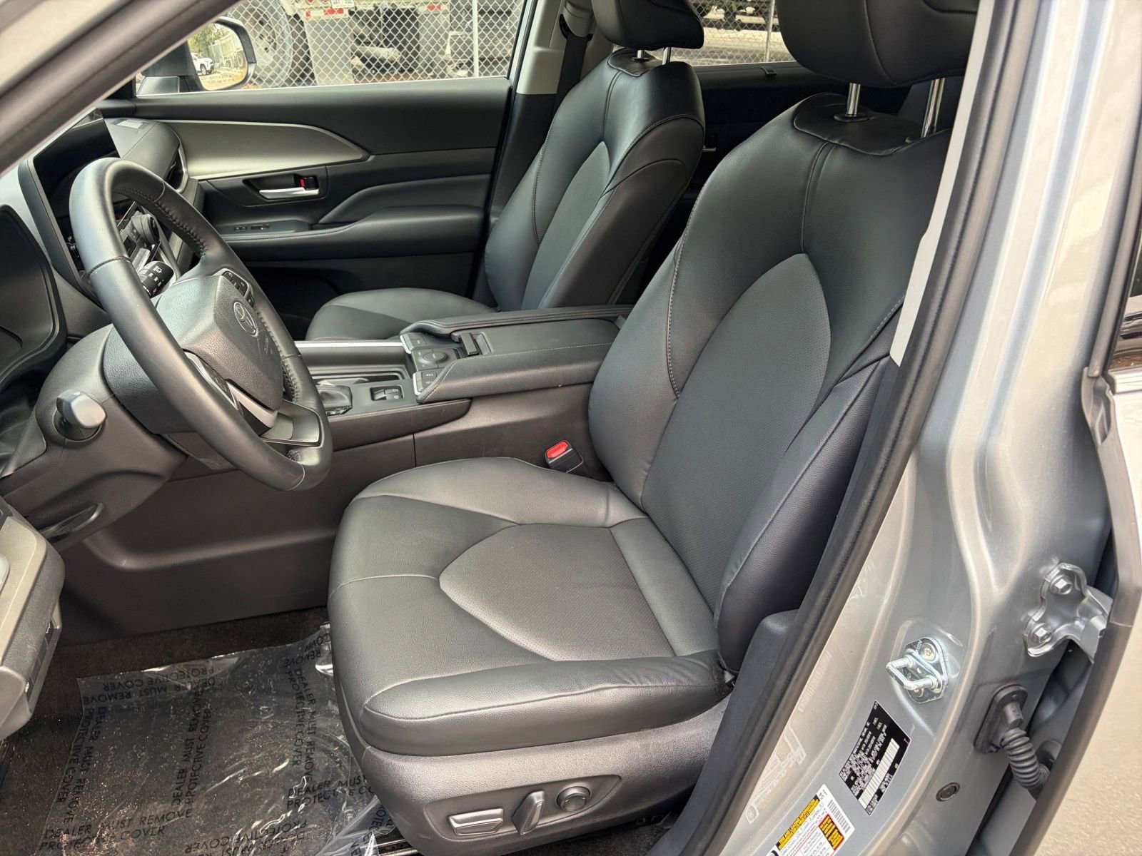 Used 2025 Toyota Grand Highlander FWD image 22