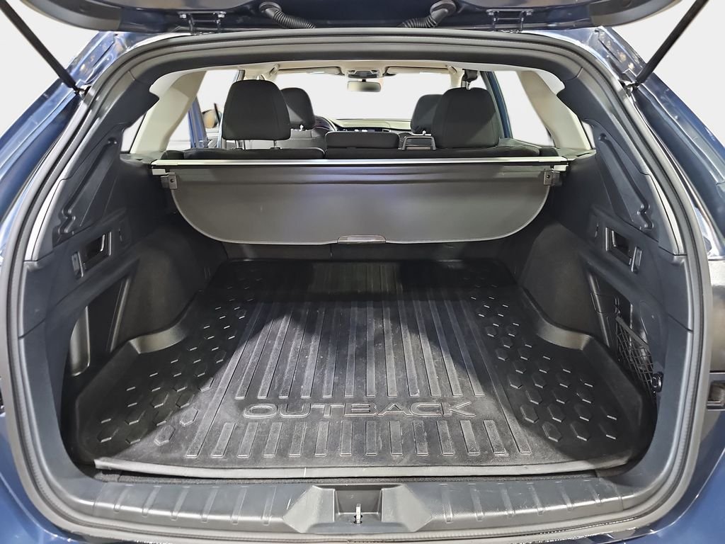 Used 2024 Subaru Outback Premium AWD/4WD image 14